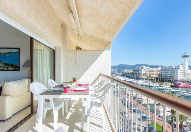 Apartamento en Empuriabrava - 0161-PORT GREC Apartamento con WIFI, vista al canal y al mar Apartamento en Empuriabrava - 0161-PORT GREC Apartamento con WIFI, vista al canal y al mar