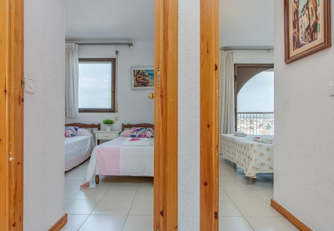 Apartamento en Empuriabrava - 0161-PORT GREC Apartamento con WIFI, vista al canal y al mar Apartamento en Empuriabrava - 0161-PORT GREC Apartamento con WIFI, vista al canal y al mar