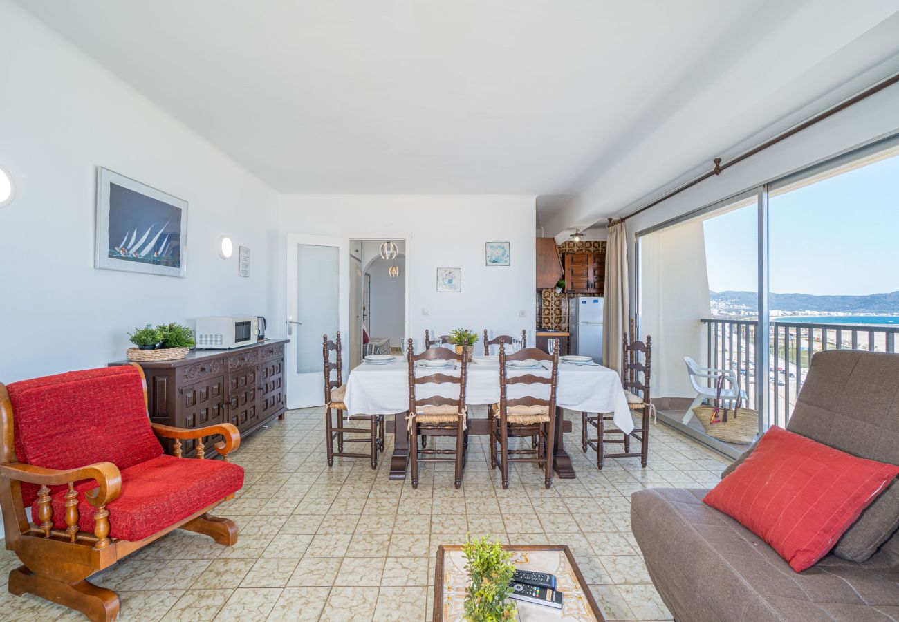 Apartamento en Empuriabrava - 0030-CANIGO Apartamento con vista al mar