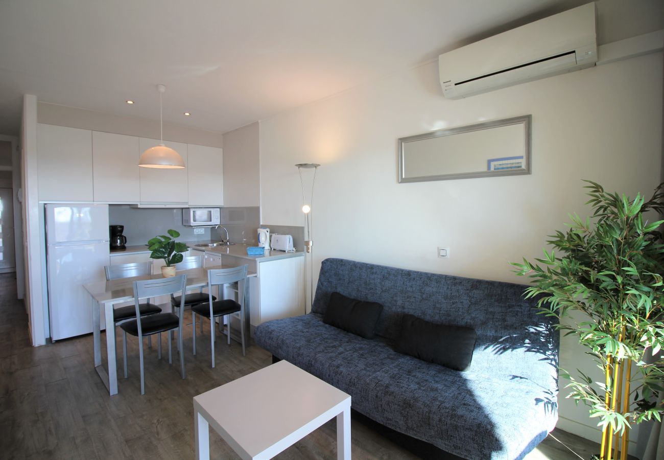 Apartamento en Empuriabrava - 0019-BAHIA Apartamento enfrente de la playa con wifi