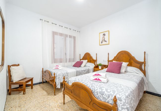 Apartamento en Rosas / Roses - 2025-POETA MARQUINA Apartamento con 3 dormitorios Apartamento en Rosas / Roses - 2025-POETA MARQUINA Apartamento con 3 dormitorios