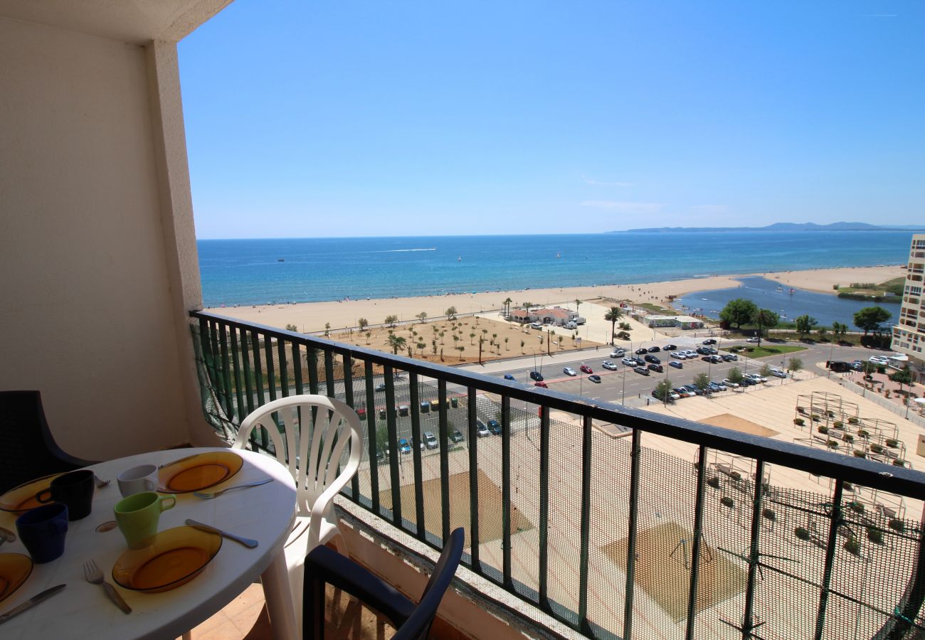 Apartamento en Empuriabrava - 0186-SAN LUIS Apartamento con vista al mar