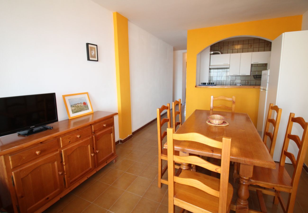 Apartamento en Empuriabrava - 0186-SAN LUIS Apartamento con vista al mar
