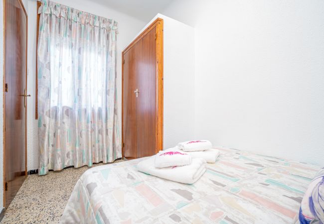 Apartamento en Rosas / Roses - 2026-POETA MARQUINA Apartamento con 4 dormitorios Apartamento en Rosas / Roses - 2026-POETA MARQUINA Apartamento con 4 dormitorios