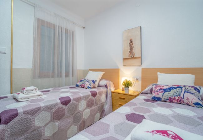Apartamento en Rosas / Roses - 2026-POETA MARQUINA Apartamento con 4 dormitorios Apartamento en Rosas / Roses - 2026-POETA MARQUINA Apartamento con 4 dormitorios
