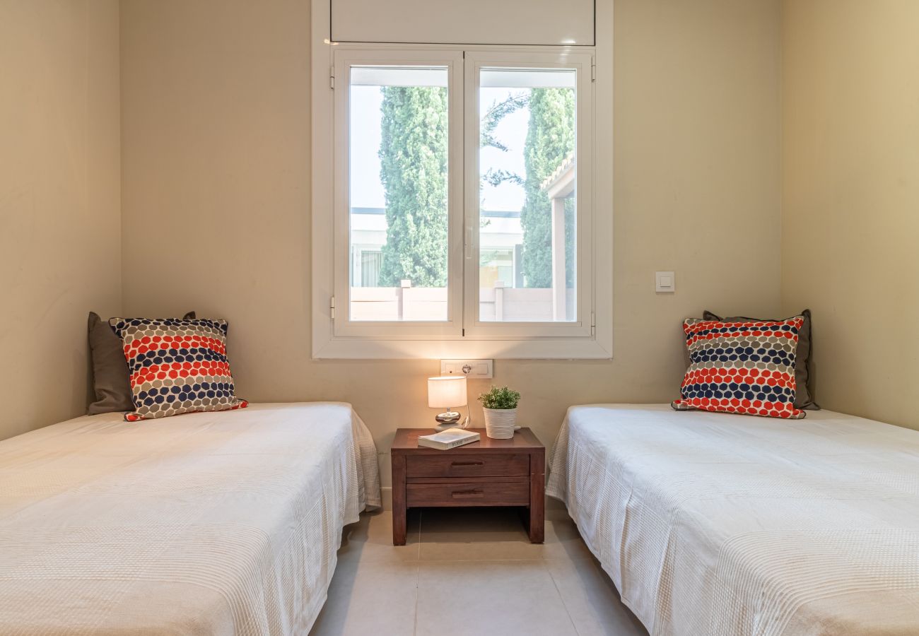 Villa en Empuriabrava - 0141-PANI Casa al canal con piscina y amarre