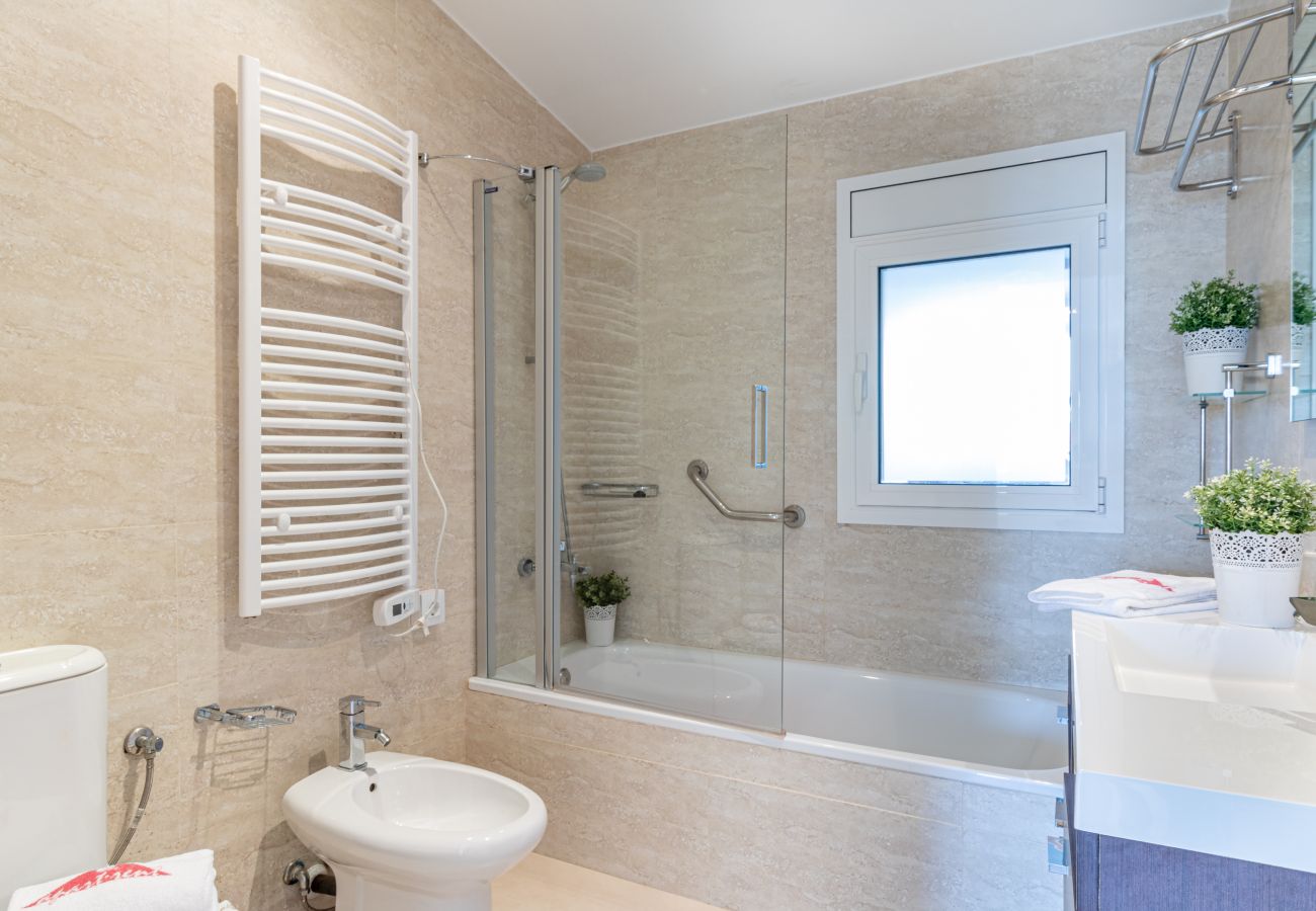 Villa en Empuriabrava - 0141-PANI Casa al canal con piscina y amarre