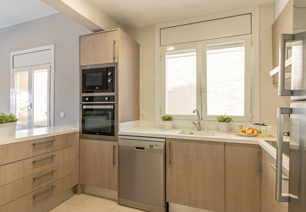 Villa en Empuriabrava - 0141-PANI Casa al canal con piscina y amarre