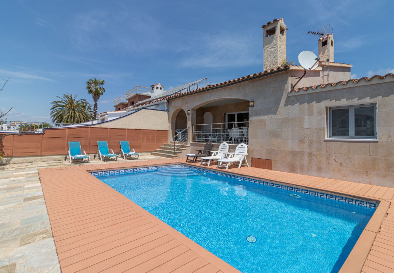 Villa en Empuriabrava - 0141-PANI Casa al canal con piscina y amarre