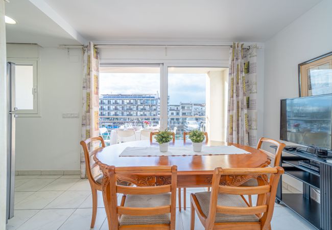 Apartamento en Empuriabrava - 0163-PORT SALINS Apartamento con vista al canal Apartamento en Empuriabrava - 0163-PORT SALINS Apartamento con vista al canal