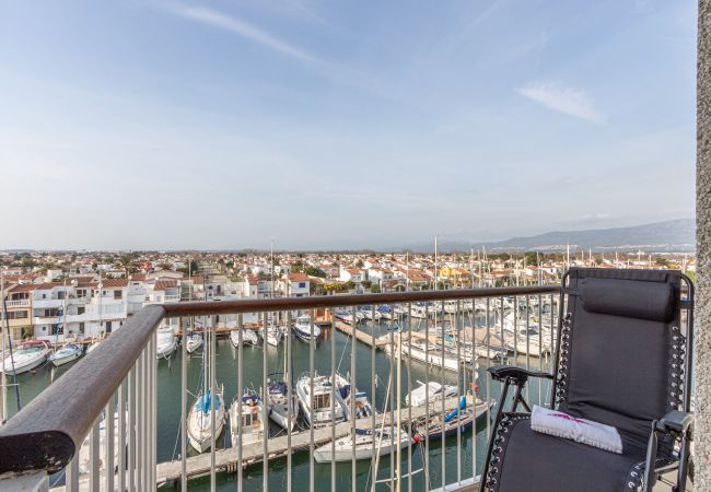 Apartamento en Empuriabrava - 0162-PORT GREC Apartamento con vista al canal y al mar Apartamento en Empuriabrava - 0162-PORT GREC Apartamento con vista al canal y al mar