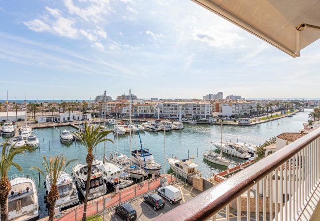 Apartamento en Empuriabrava - 0162-PORT GREC Apartamento con vista al canal y al mar Apartamento en Empuriabrava - 0162-PORT GREC Apartamento con vista al canal y al mar