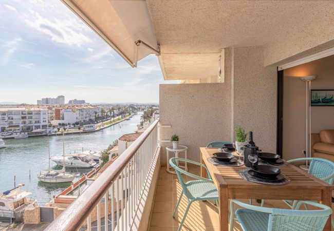 Apartamento en Empuriabrava - 0162-PORT GREC Apartamento con vista al canal y al mar Apartamento en Empuriabrava - 0162-PORT GREC Apartamento con vista al canal y al mar