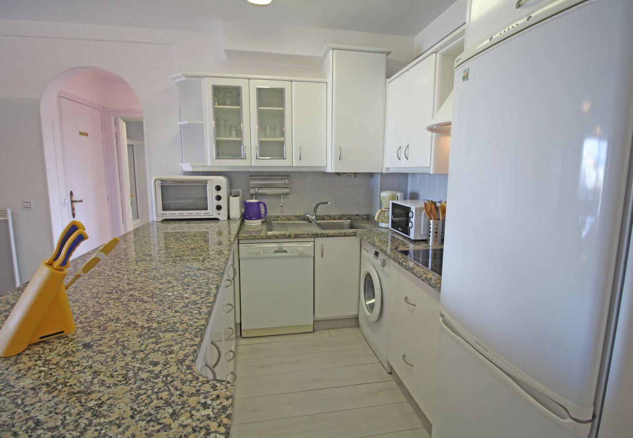 Apartamento en Empuriabrava - 0183-SANT MAURICI Apartamento con vistas al canal y parking