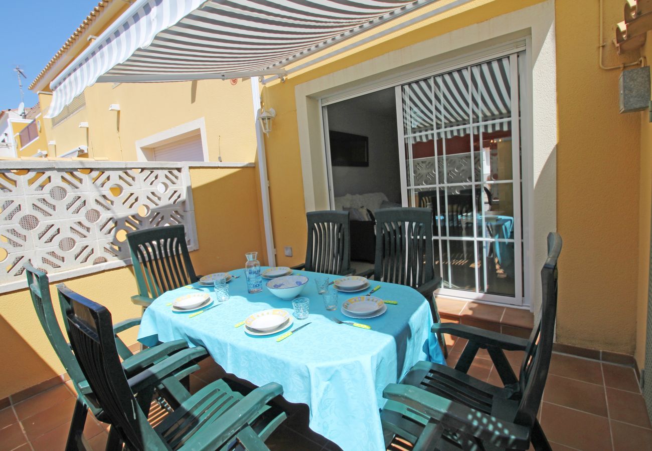 Villa en Empuriabrava - 0152-PUIGMAL Casa moderna para 6 personas