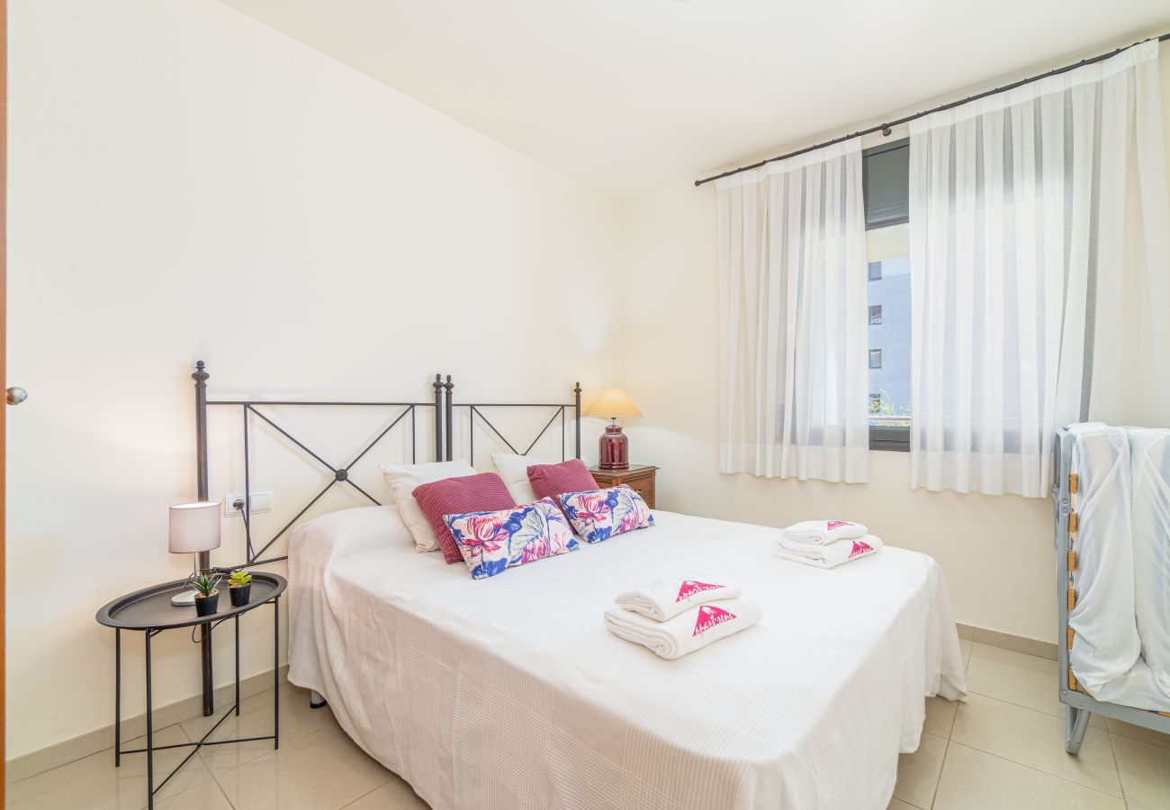 Apartamento en Rosas / Roses - 8010-MIL.LENI Apartamento con piscina comunitaria y parking