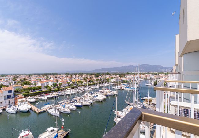 Apartamento en Empuriabrava - 0160-PORT GREC Apartamento con WIFI, Smart TV, vista al canal y al mar Apartamento en Empuriabrava - 0160-PORT GREC Apartamento con WIFI, Smart TV, vista al canal y al mar