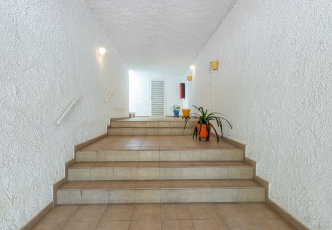 Apartamento en Empuriabrava - 0188-SANT MORI Apartamento con WIFI y gran terraza  Apartamento en Empuriabrava - 0188-SANT MORI Apartamento con WIFI y gran terraza