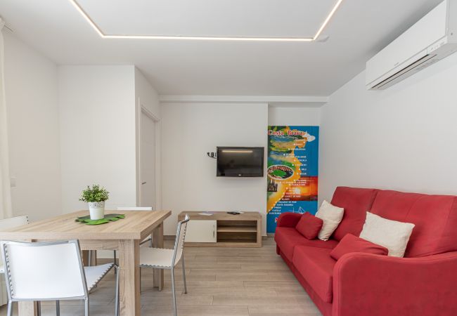Apartamento en Empuriabrava - 0188-SANT MORI Apartamento con WIFI y gran terraza  Apartamento en Empuriabrava - 0188-SANT MORI Apartamento con WIFI y gran terraza