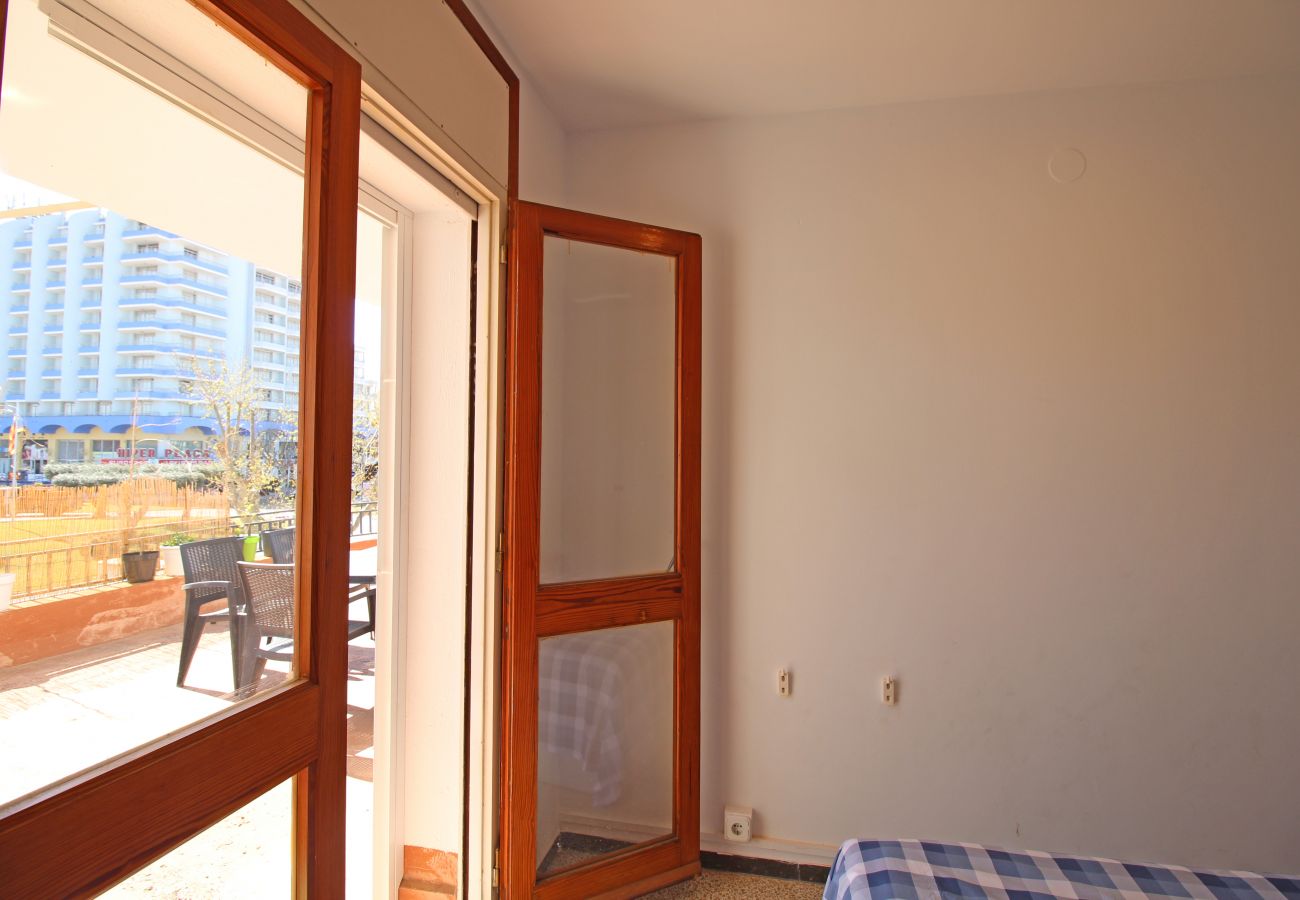 Apartamento en Empuriabrava - 8001-SANT MORI Apartamento cerca de la playa