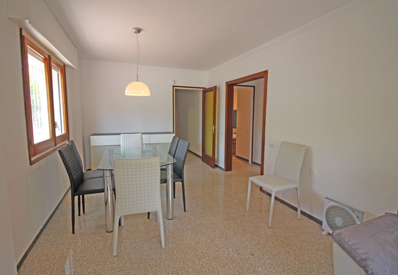 Apartamento en Empuriabrava - 8001-SANT MORI Apartamento cerca de la playa