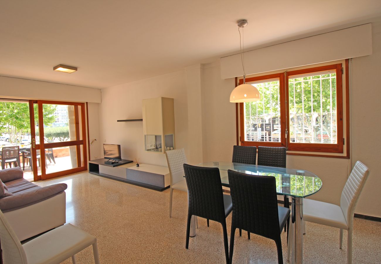 Apartamento en Empuriabrava - 8001-SANT MORI Apartamento cerca de la playa