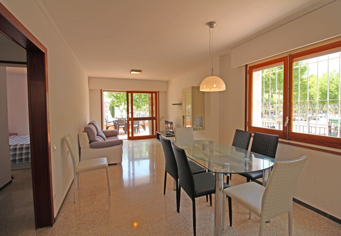 Apartamento en Empuriabrava - 8001-SANT MORI Apartamento cerca de la playa