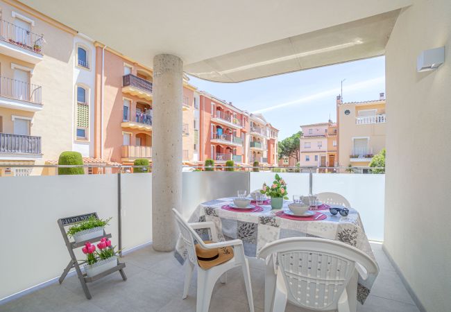 Apartamento en Empuriabrava - 0069-MIMOSES Apartamento moderno cerca de la playa Apartamento en Empuriabrava - 0069-MIMOSES Apartamento moderno cerca de la playa