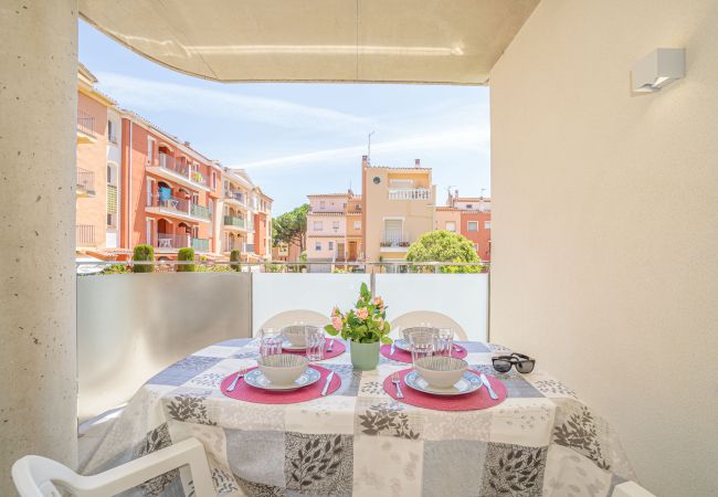 Apartamento en Empuriabrava - 0069-MIMOSES Apartamento moderno cerca de la playa Apartamento en Empuriabrava - 0069-MIMOSES Apartamento moderno cerca de la playa