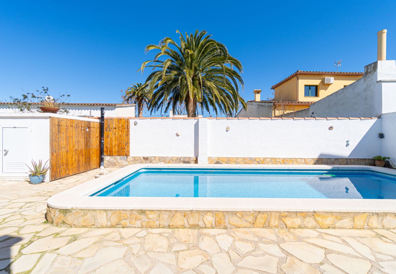 Villa en Empuriabrava - 0009-ALBERES Casa con piscina