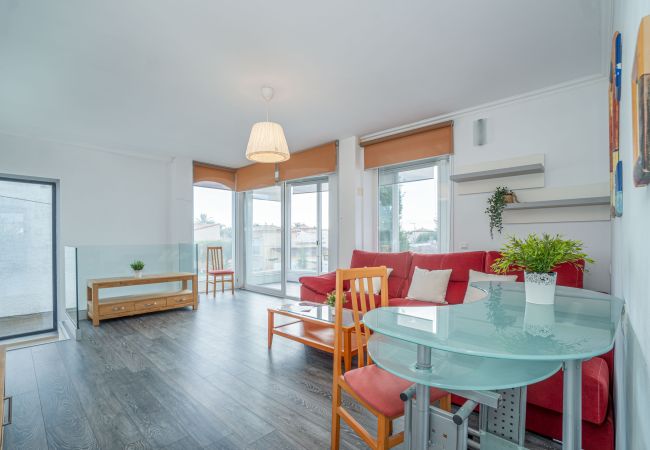 Vil.la en Empuriabrava - 0125-MONTGRI Casa amb piscina privada  i wifi Vil.la en Empuriabrava - 0125-MONTGRI Casa amb piscina privada  i wifi