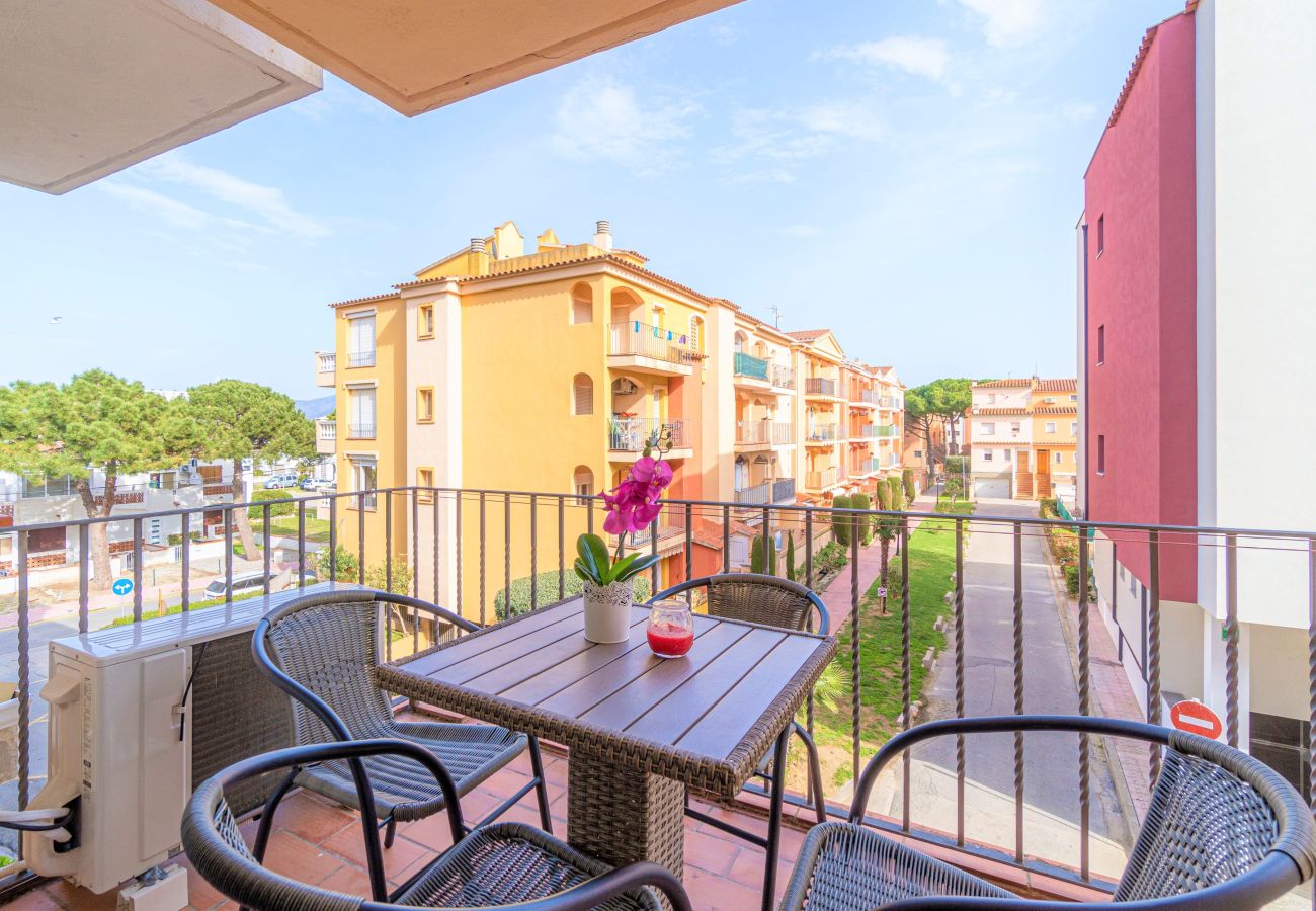 Apartament en Empuriabrava - 0057-GRAN RESERVA Apartament renovat a prop de la platja