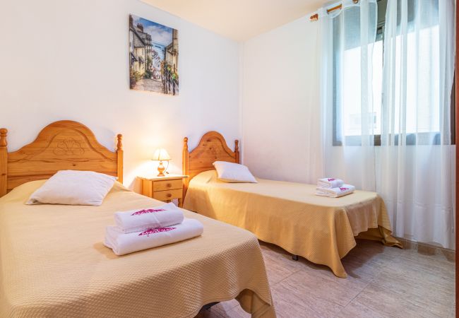 Apartament en Empuriabrava - 0087-MIRABLAU Apartament davant de la platja Apartament en Empuriabrava - 0087-MIRABLAU Apartament davant de la platja