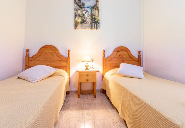 Apartament en Empuriabrava - 0087-MIRABLAU Apartament davant de la platja Apartament en Empuriabrava - 0087-MIRABLAU Apartament davant de la platja