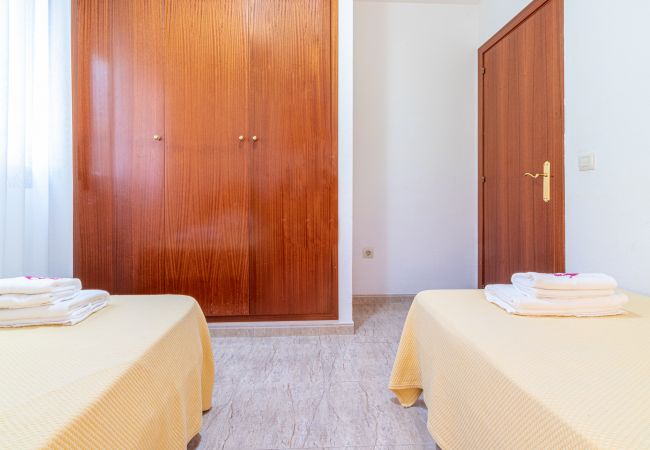 Apartament en Empuriabrava - 0087-MIRABLAU Apartament davant de la platja Apartament en Empuriabrava - 0087-MIRABLAU Apartament davant de la platja