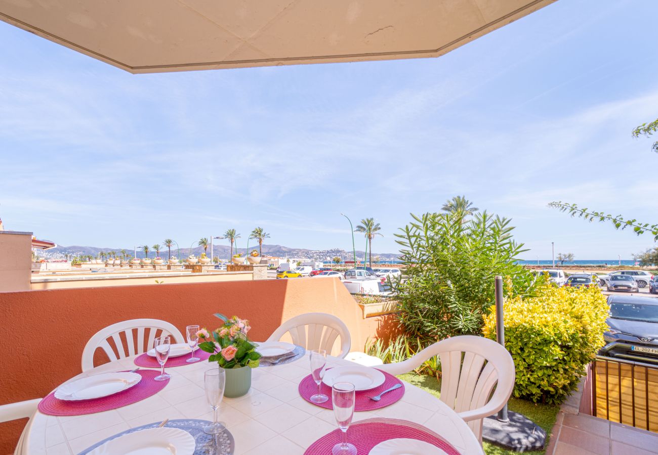 Apartament en Empuriabrava - 0087-MIRABLAU Apartament davant de la platja Apartament en Empuriabrava - 0087-MIRABLAU Apartament davant de la platja