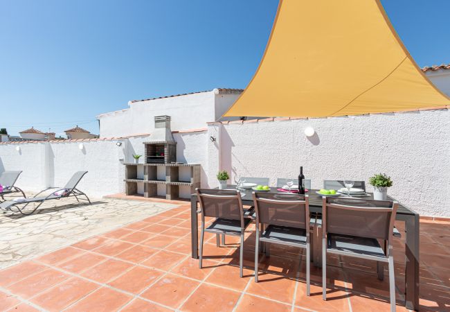 Vil.la en Empuriabrava - 0005-ALBERES Casa amb piscina Vil.la en Empuriabrava - 0005-ALBERES Casa amb piscina