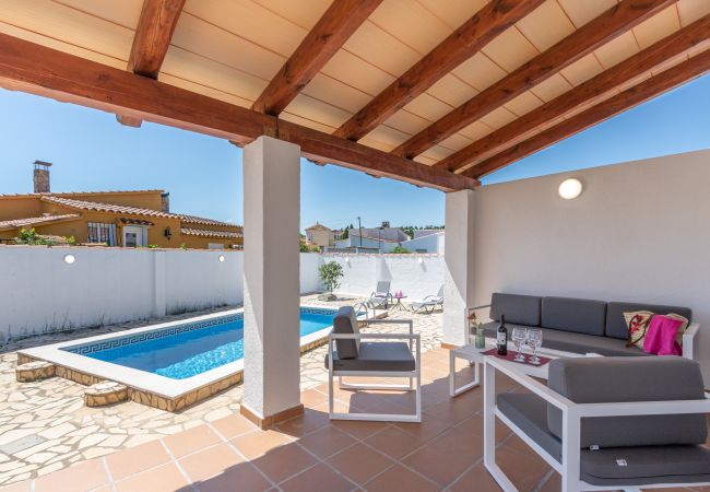 Vil.la en Empuriabrava - 0005-ALBERES Casa amb piscina Vil.la en Empuriabrava - 0005-ALBERES Casa amb piscina