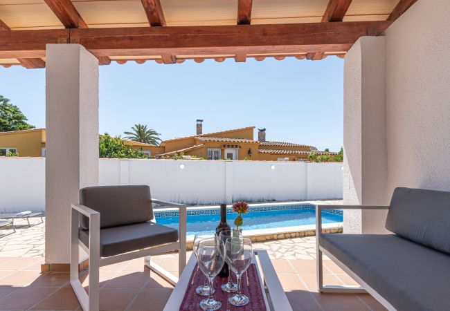 Vil.la en Empuriabrava - 0005-ALBERES Casa amb piscina Vil.la en Empuriabrava - 0005-ALBERES Casa amb piscina