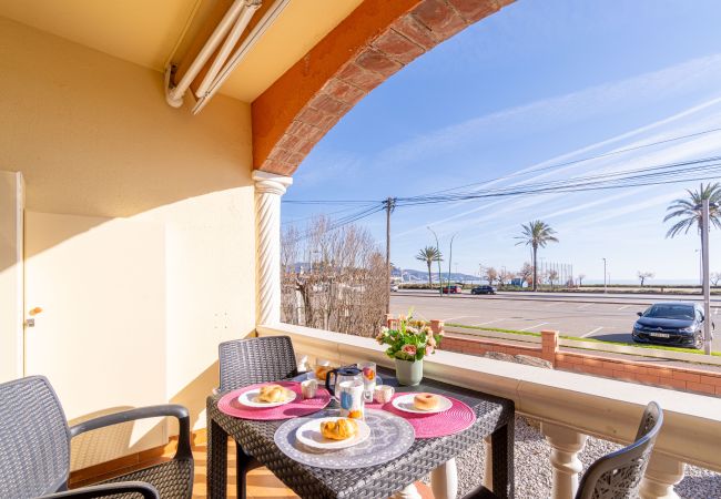 Apartament en Empuriabrava - 0016-BAHIA Apartament davant de la platja amb wifi Apartament en Empuriabrava - 0016-BAHIA Apartament davant de la platja amb wifi