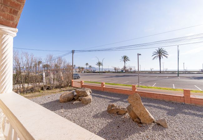 Apartament en Empuriabrava - 0017-BAHIA Apartament davant de la platja amb wifi Apartament en Empuriabrava - 0017-BAHIA Apartament davant de la platja amb wifi