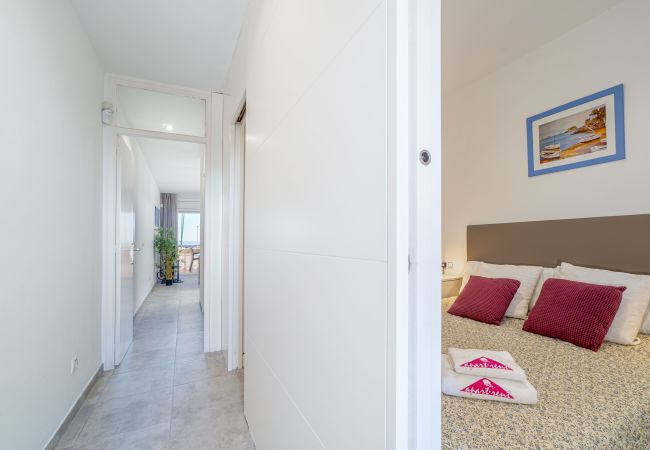 Apartament en Empuriabrava - 0018-BAHIA Apartament davant de la platja amb wifi Apartament en Empuriabrava - 0018-BAHIA Apartament davant de la platja amb wifi