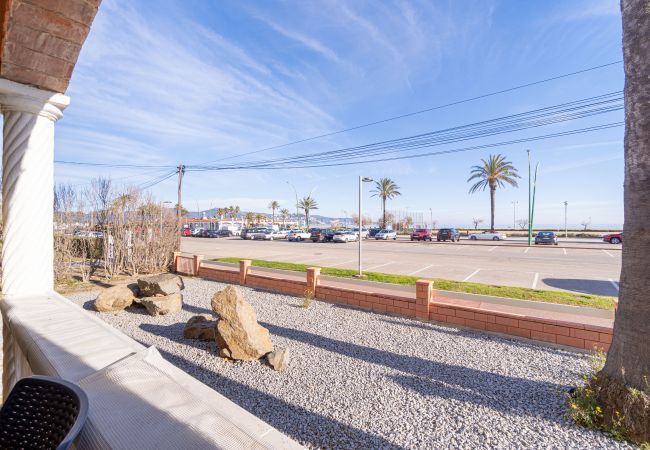 Apartament en Empuriabrava - 0018-BAHIA Apartament davant de la platja amb wifi Apartament en Empuriabrava - 0018-BAHIA Apartament davant de la platja amb wifi