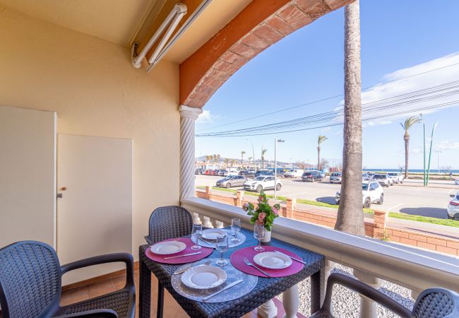 Apartament en Empuriabrava - 0019-BAHIA Apartament davant de la platja amb wifi Apartament en Empuriabrava - 0019-BAHIA Apartament davant de la platja amb wifi