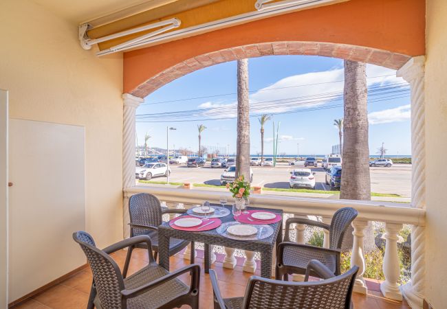 Apartament en Empuriabrava - 0019-BAHIA Apartament davant de la platja amb wifi Apartament en Empuriabrava - 0019-BAHIA Apartament davant de la platja amb wifi