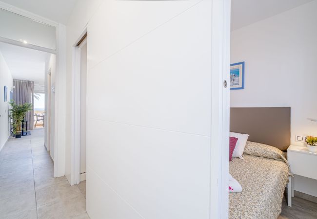 Apartament en Empuriabrava - 0022-BAHIA Apartament davant de la platja amb wifi Apartament en Empuriabrava - 0022-BAHIA Apartament davant de la platja amb wifi