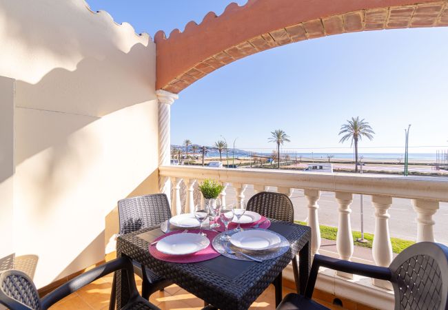 Apartament en Empuriabrava - 0022-BAHIA Apartament davant de la platja amb wifi Apartament en Empuriabrava - 0022-BAHIA Apartament davant de la platja amb wifi