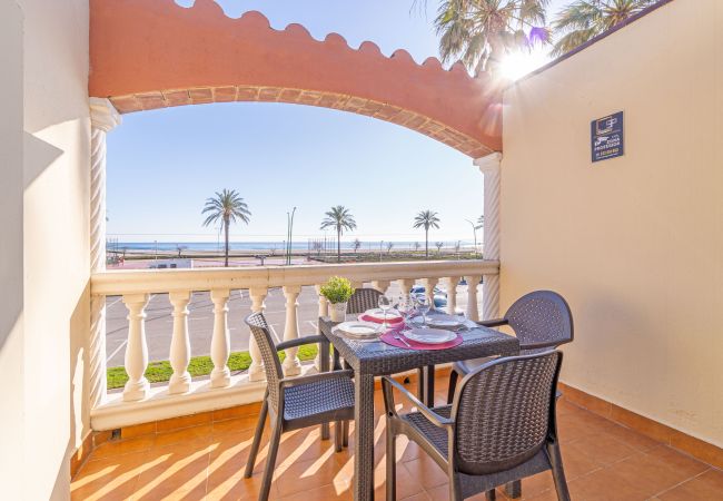 Apartament en Empuriabrava - 0022-BAHIA Apartament davant de la platja amb wifi Apartament en Empuriabrava - 0022-BAHIA Apartament davant de la platja amb wifi