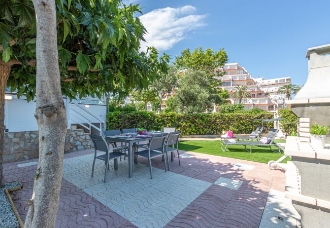 Apartament en Empuriabrava - 0025-BAHIA Apartament davant de la platja amb garatge Apartament en Empuriabrava - 0025-BAHIA Apartament davant de la platja amb garatge