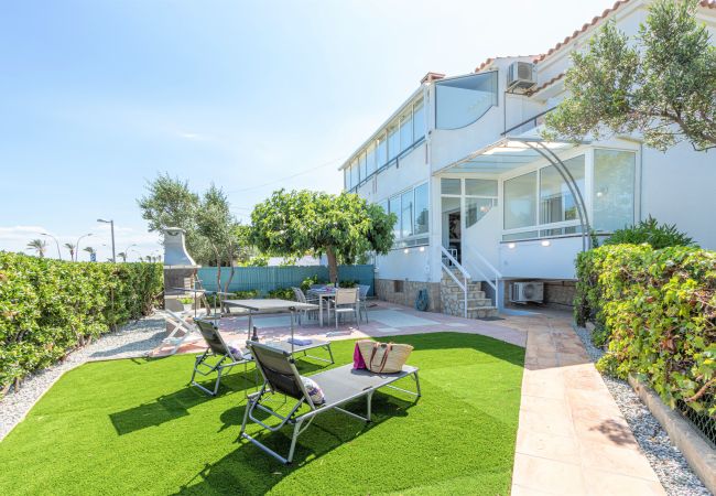 Apartament en Empuriabrava - 0025-BAHIA Apartament davant de la platja amb garatge Apartament en Empuriabrava - 0025-BAHIA Apartament davant de la platja amb garatge